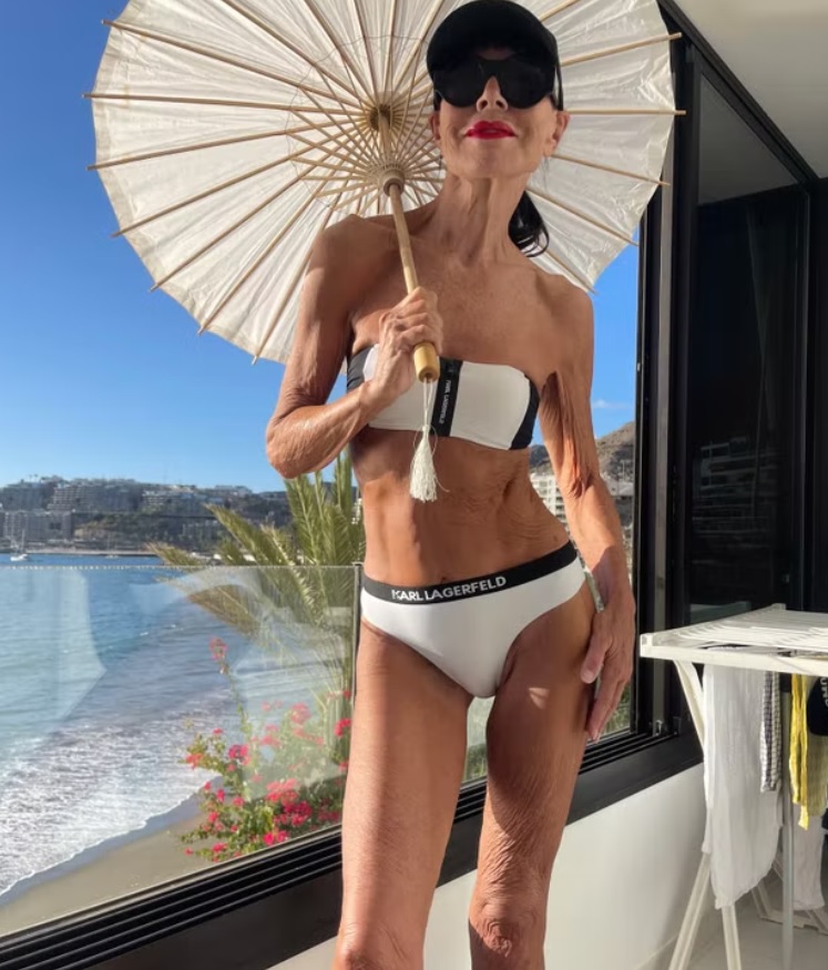 74-летняя пенсионерка с телом 20-летней назвала два секрета своей молодости